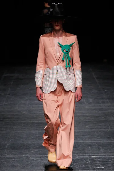 Look 33